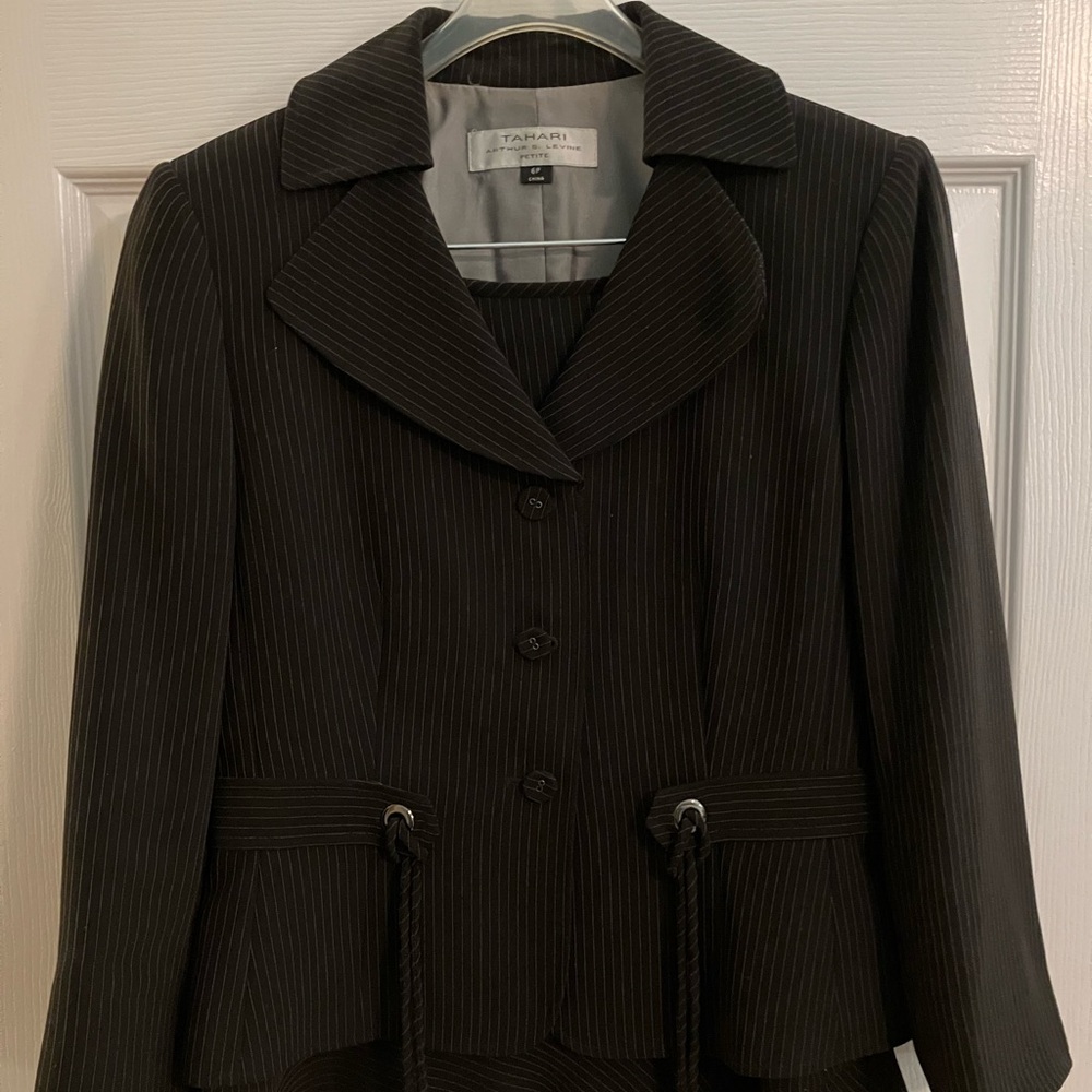 Tahari Black Pinstripe Women's Skirt Suit